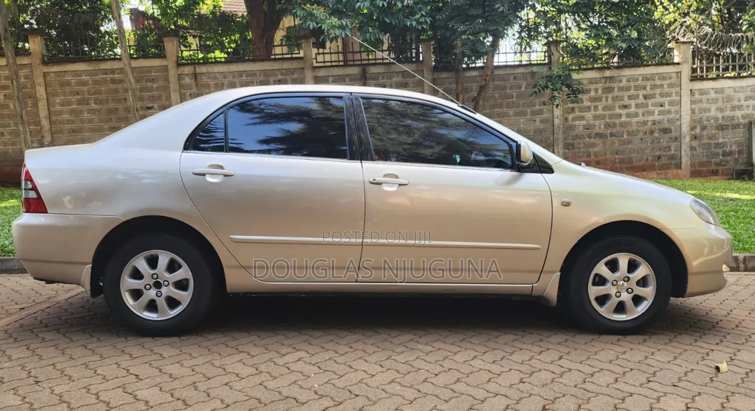 Toyota Corolla 2003 Gold