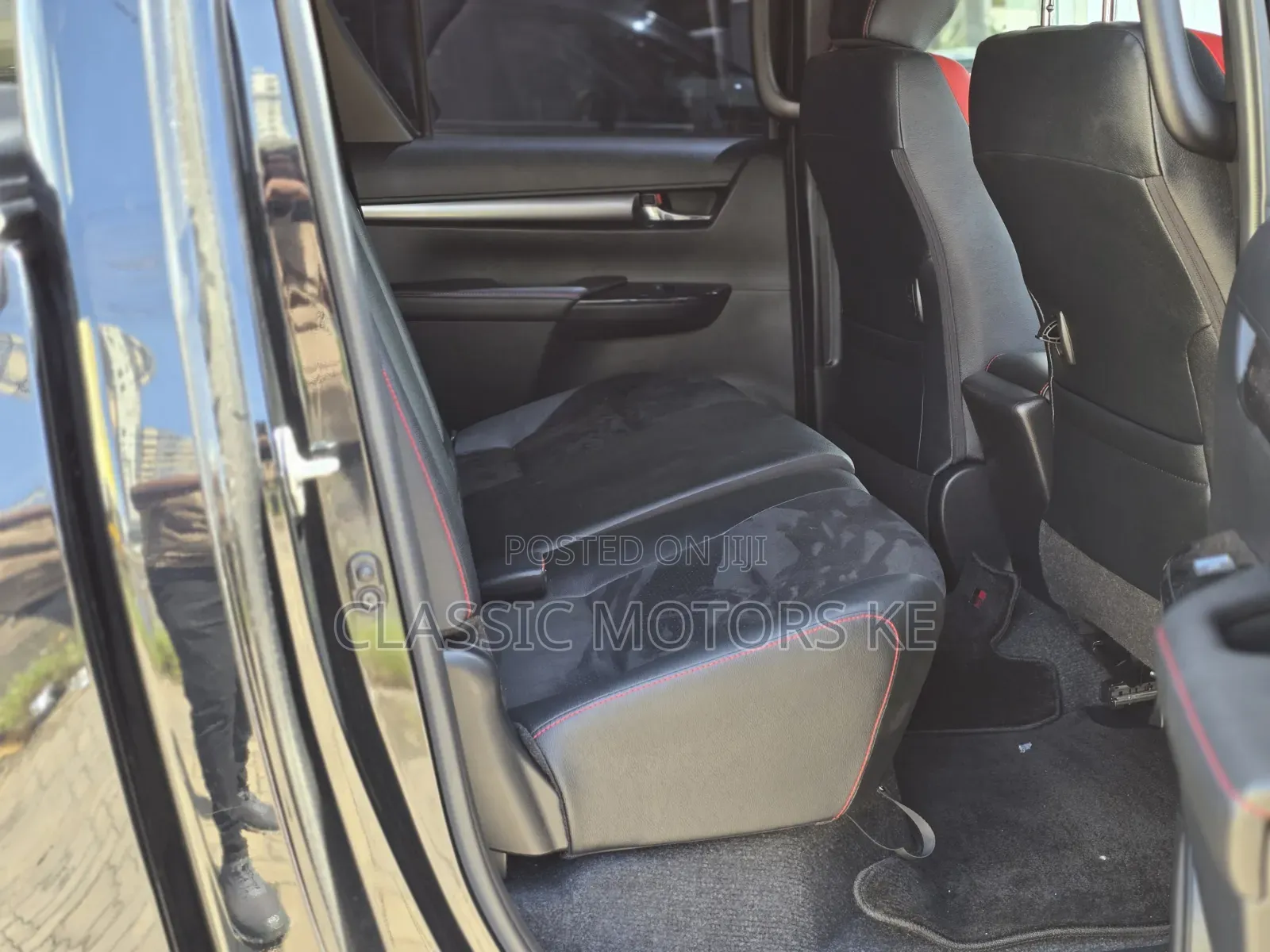 Toyota Hilux 2022 Black