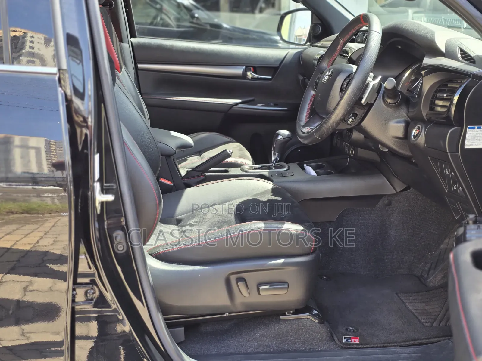 Toyota Hilux 2022 Black