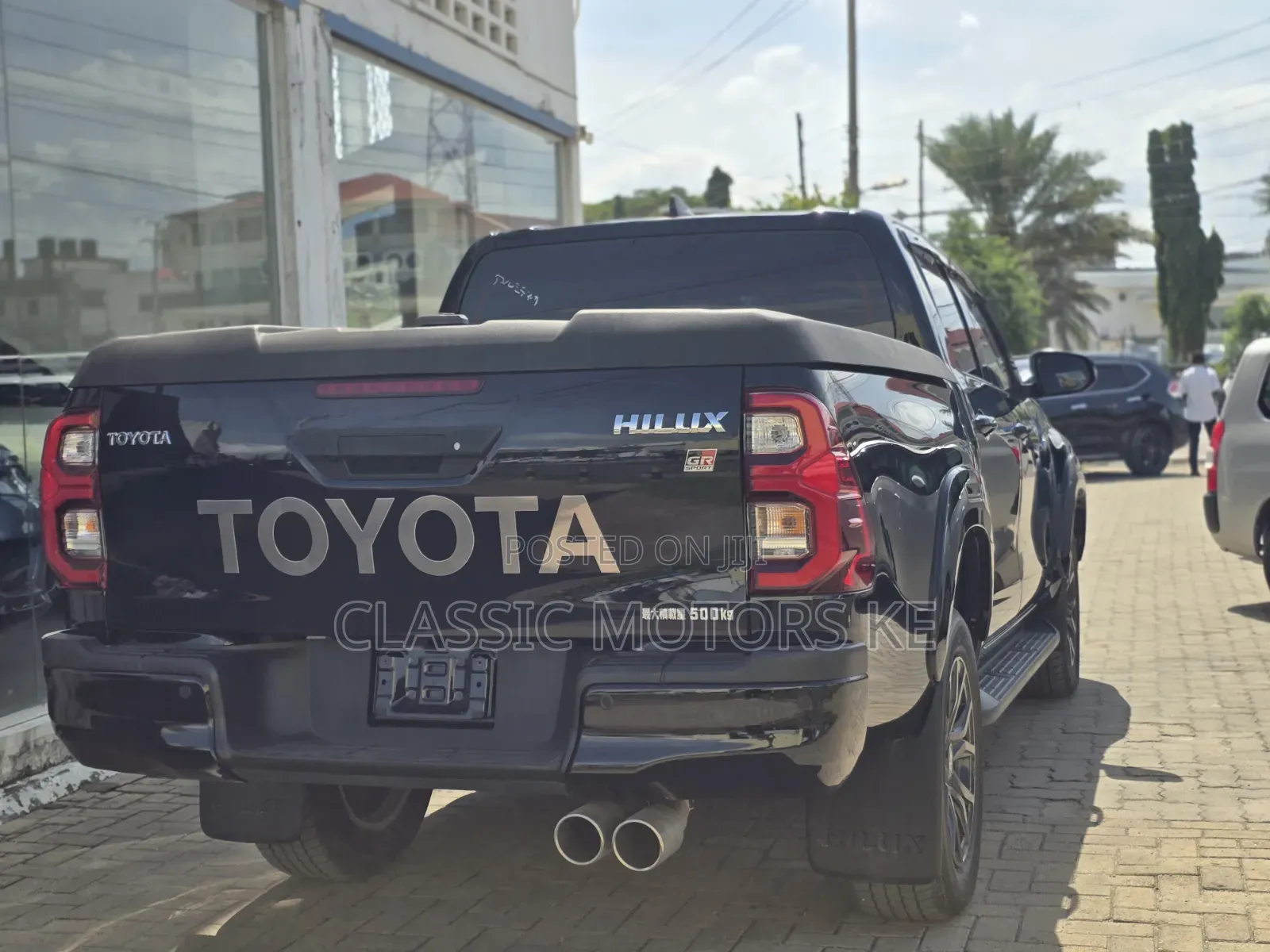 Toyota Hilux 2022 Black