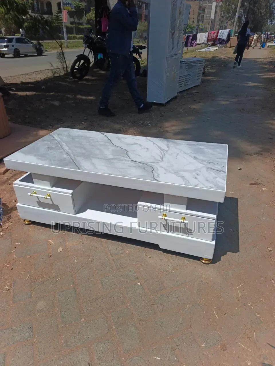 Modern Whites Coffee Table With Double Drawers