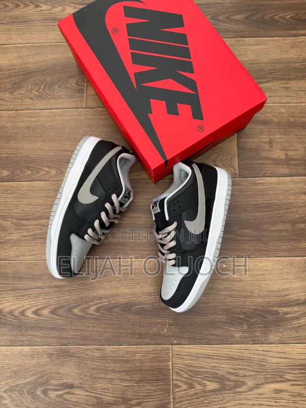 Nike Sb Dunk Low J-Pack Shadow
Sizes  40-45 - thumbnail 2