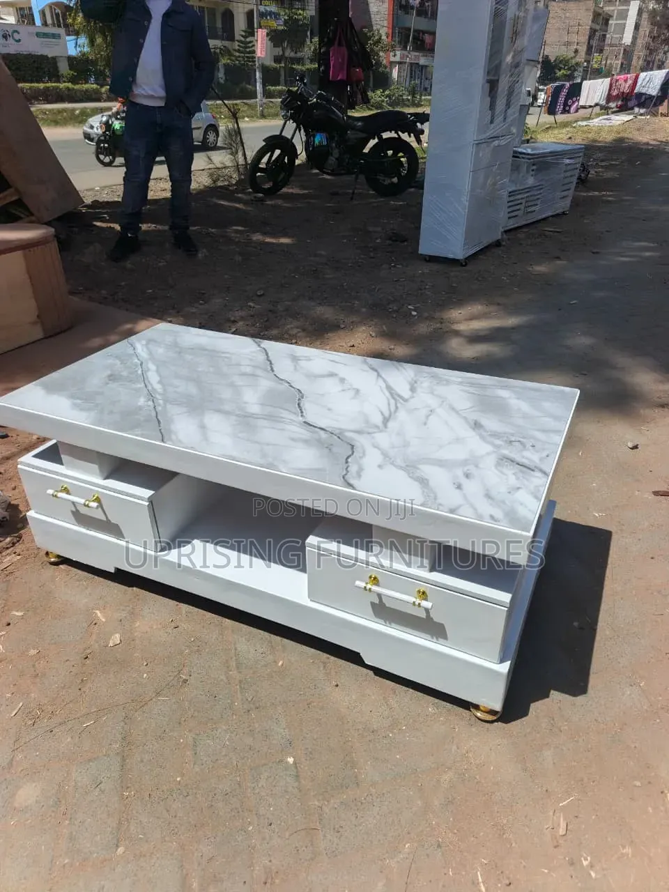 Classy White Coffee Table for Modern Homes