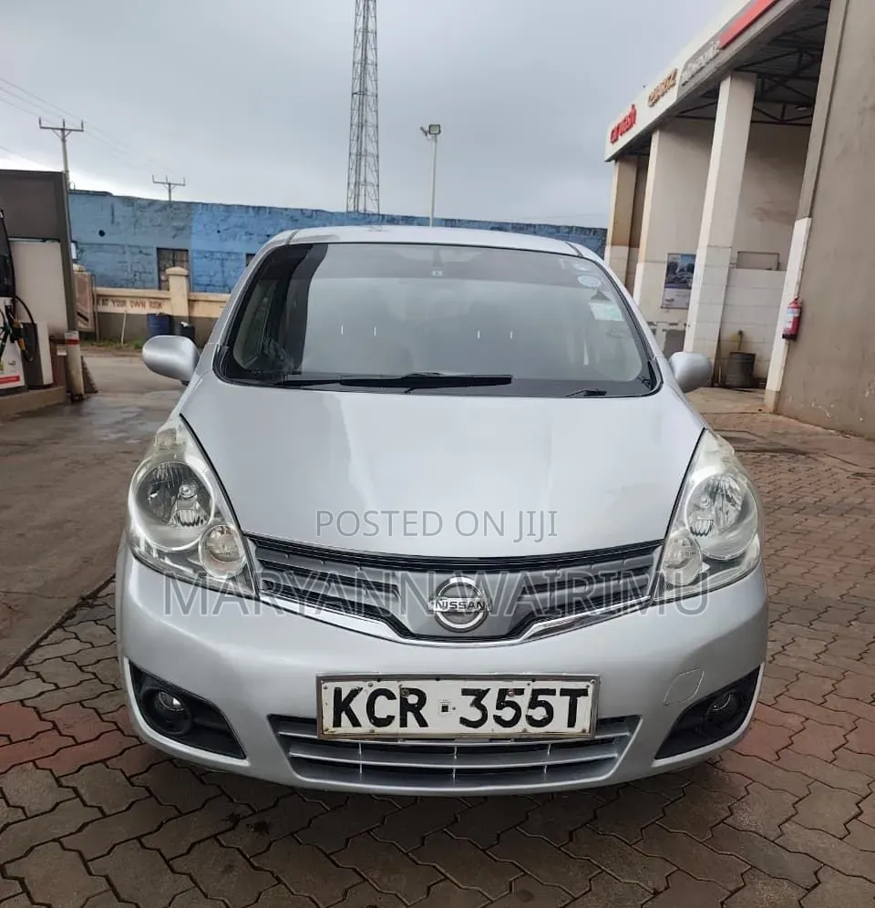 Nissan Note 2011 Silver