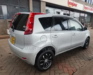Nissan Note 2011 Silver