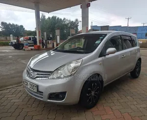 Nissan Note 2011 Silver