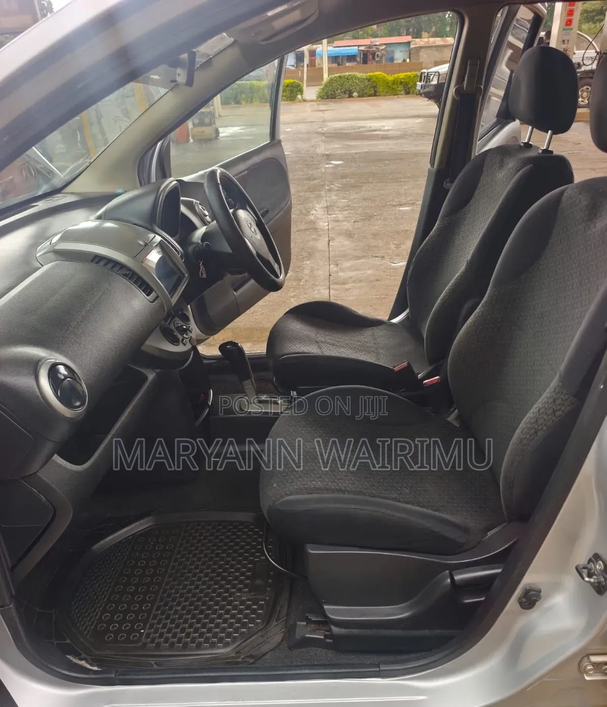 Nissan Note 2011 Silver