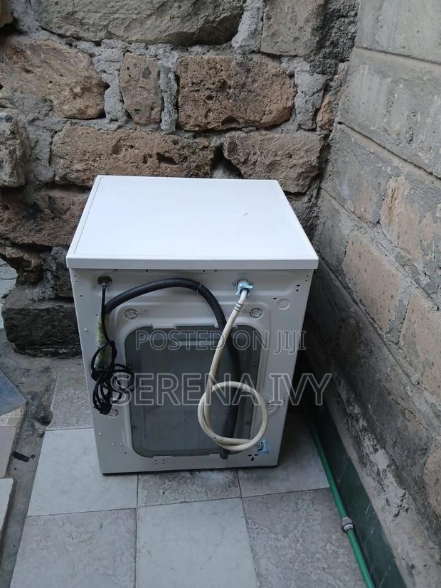 Lg 7kg Intellowasher Frontload Washing Machine - thumbnail 3