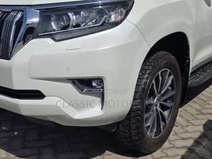 Toyota Land Cruiser Prado 2020