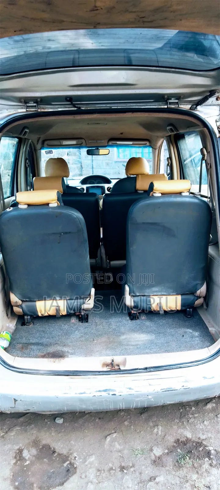 Toyota Sienta 2009 Silver