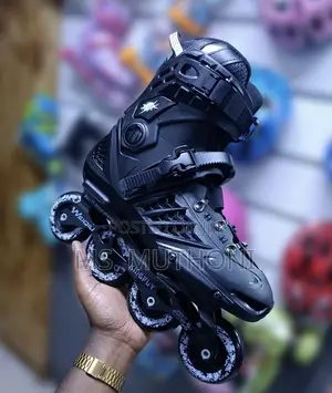 Luxe Coach Recommended Black Adult Inline Skates