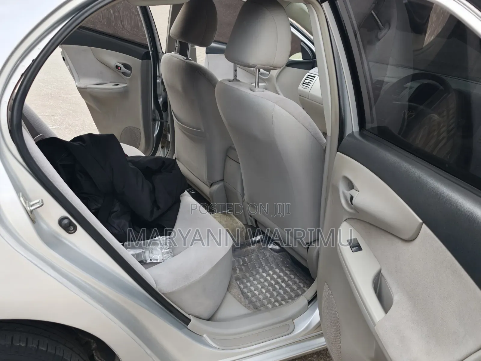 Toyota Axio 2012 Silver
