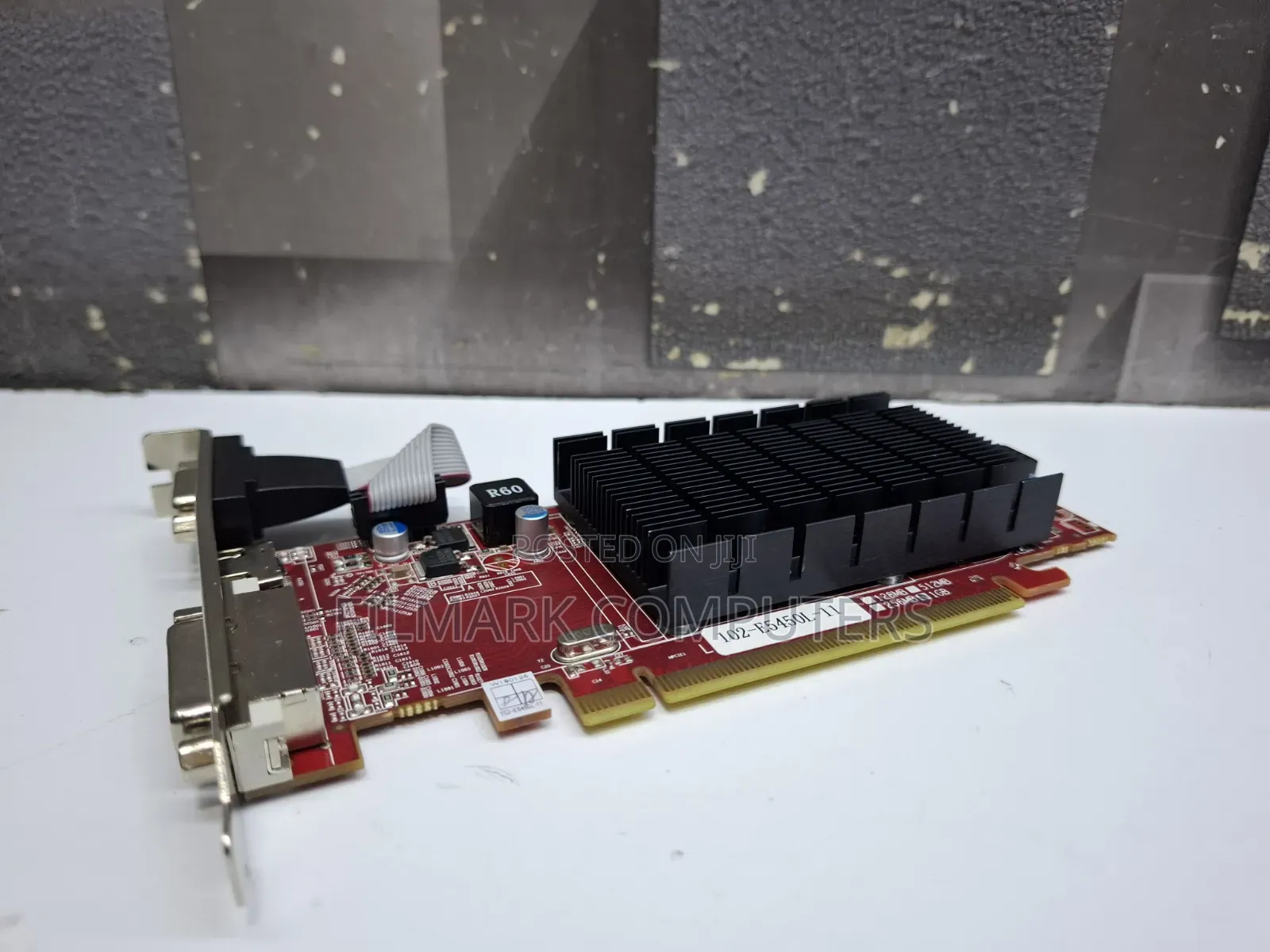 Radeon Hd 5450 1 Gb Ddr3 Hdmi/Dvi-I/Vga Pci-Express Graphics Card