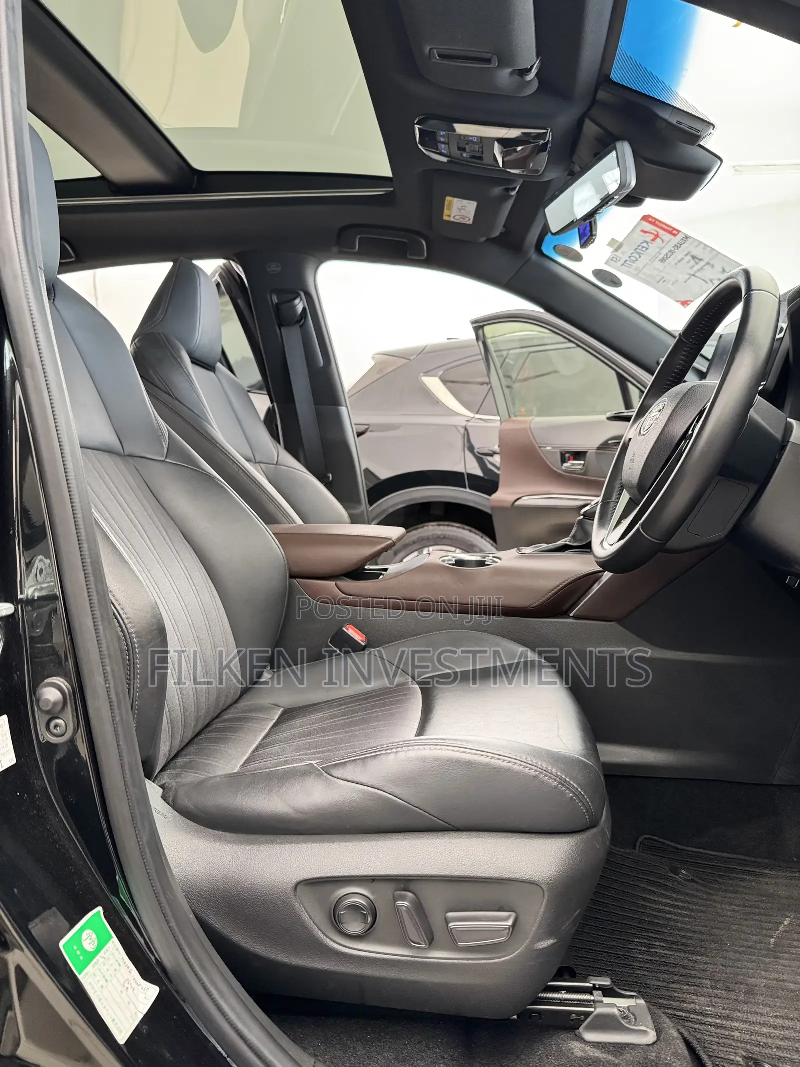 Toyota Harrier 2.0 2021 Black