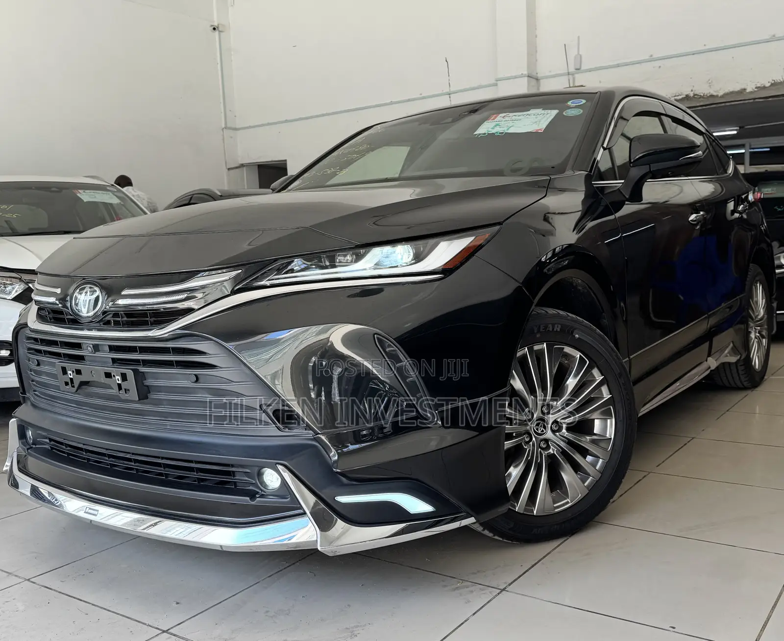Toyota Harrier 2.0 2021 Black
