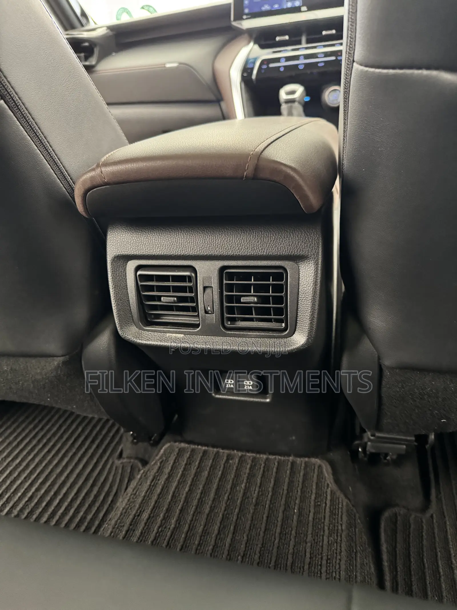 Toyota Harrier 2.0 2021 Black