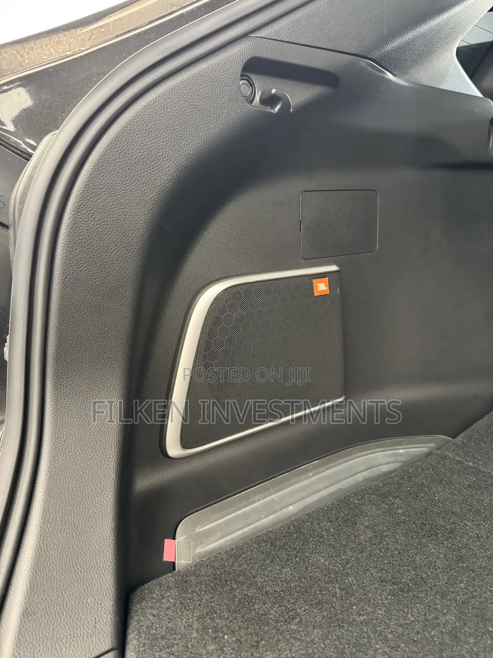 Toyota Harrier 2.0 2021 Black