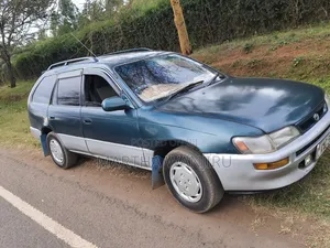 Toyota Corolla 2000 Green