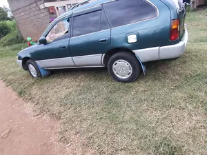 Toyota Corolla 2000 Green