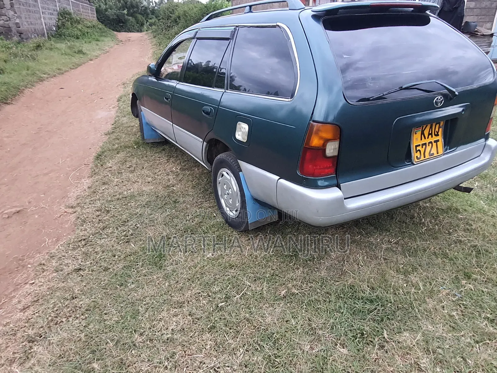 Toyota Corolla 2000 Green