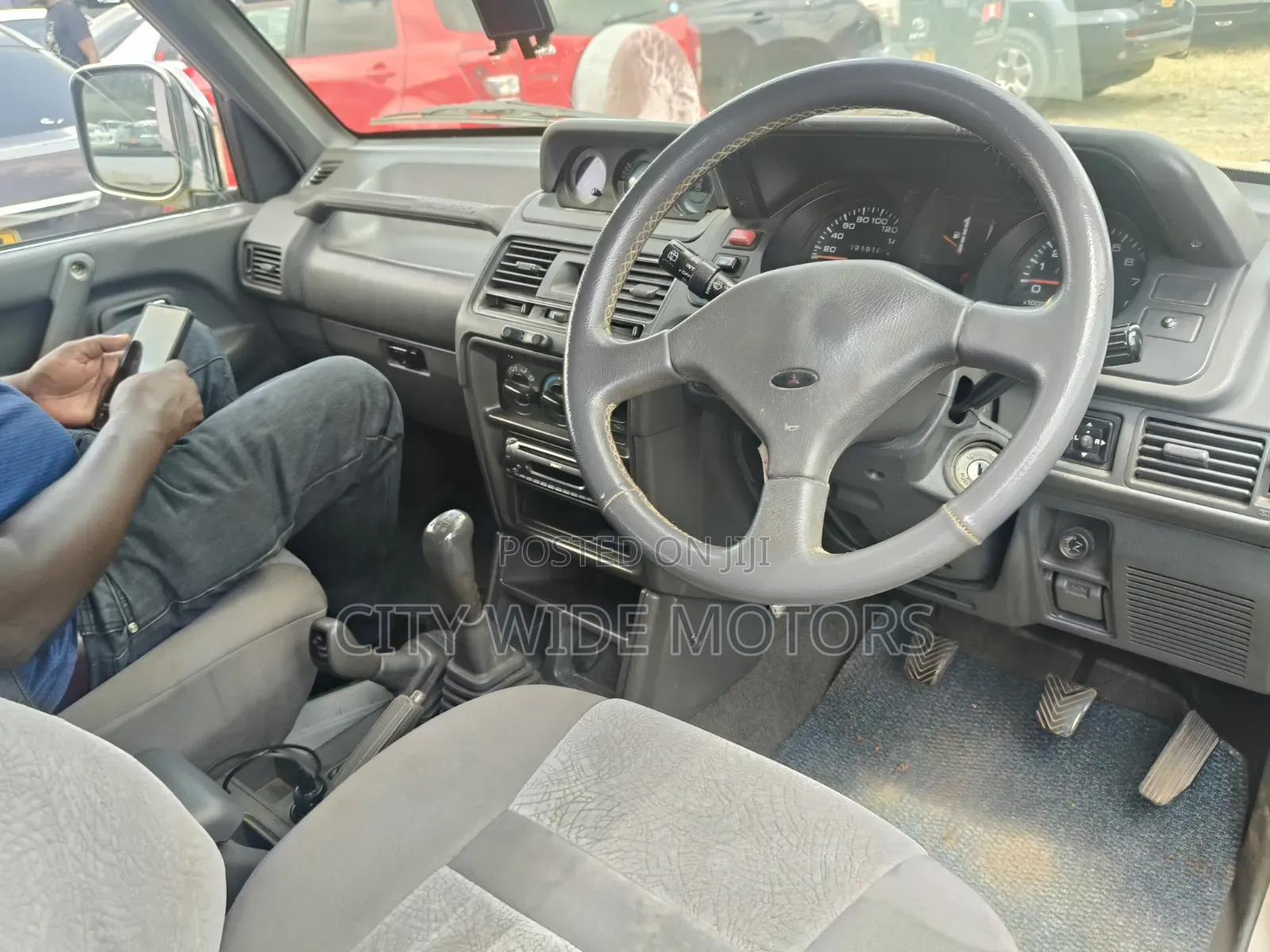 Mitsubishi Pajero 2000i IO 2005 Silver