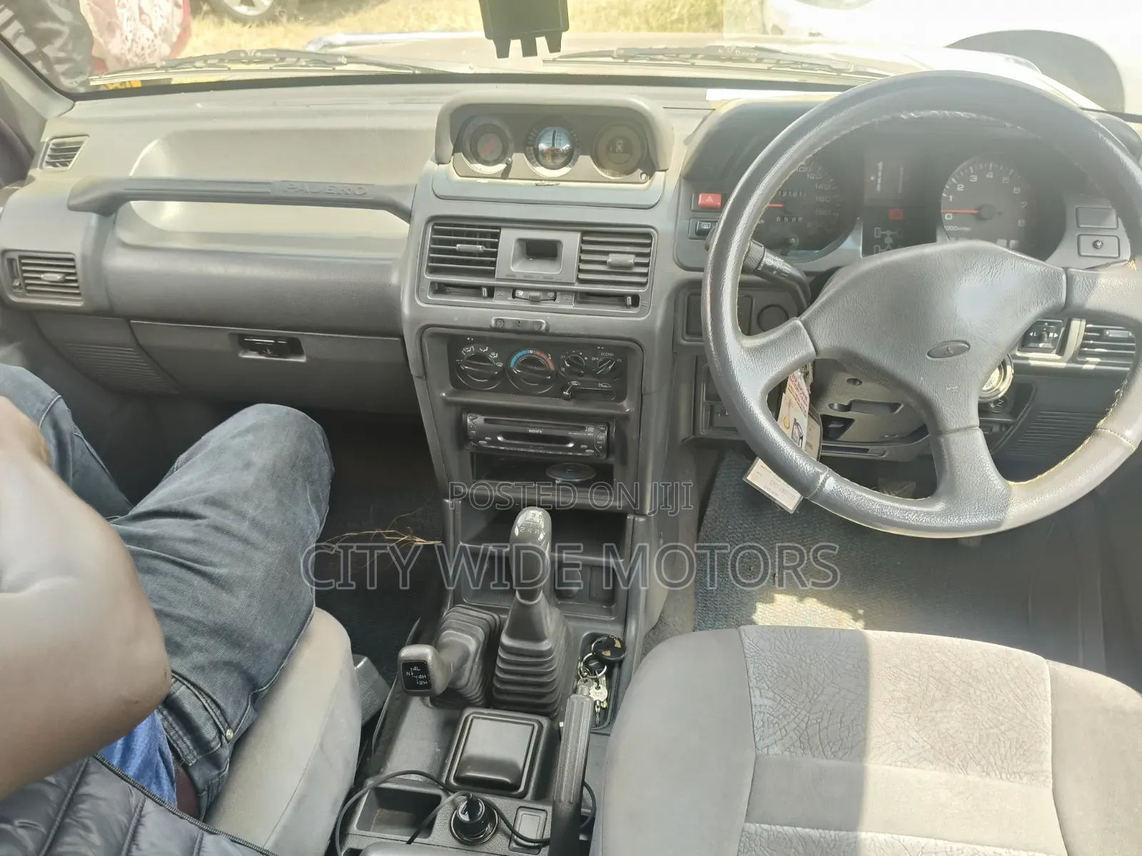 Mitsubishi Pajero 2000i IO 2005 Silver
