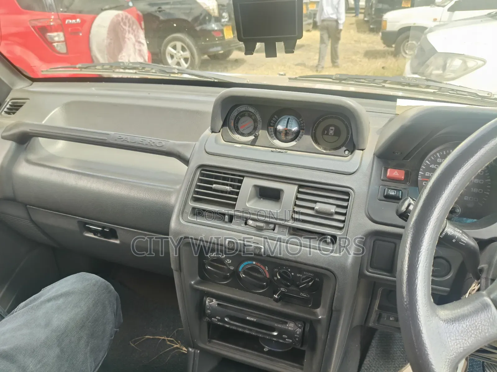 Mitsubishi Pajero 2000i IO 2005 Silver