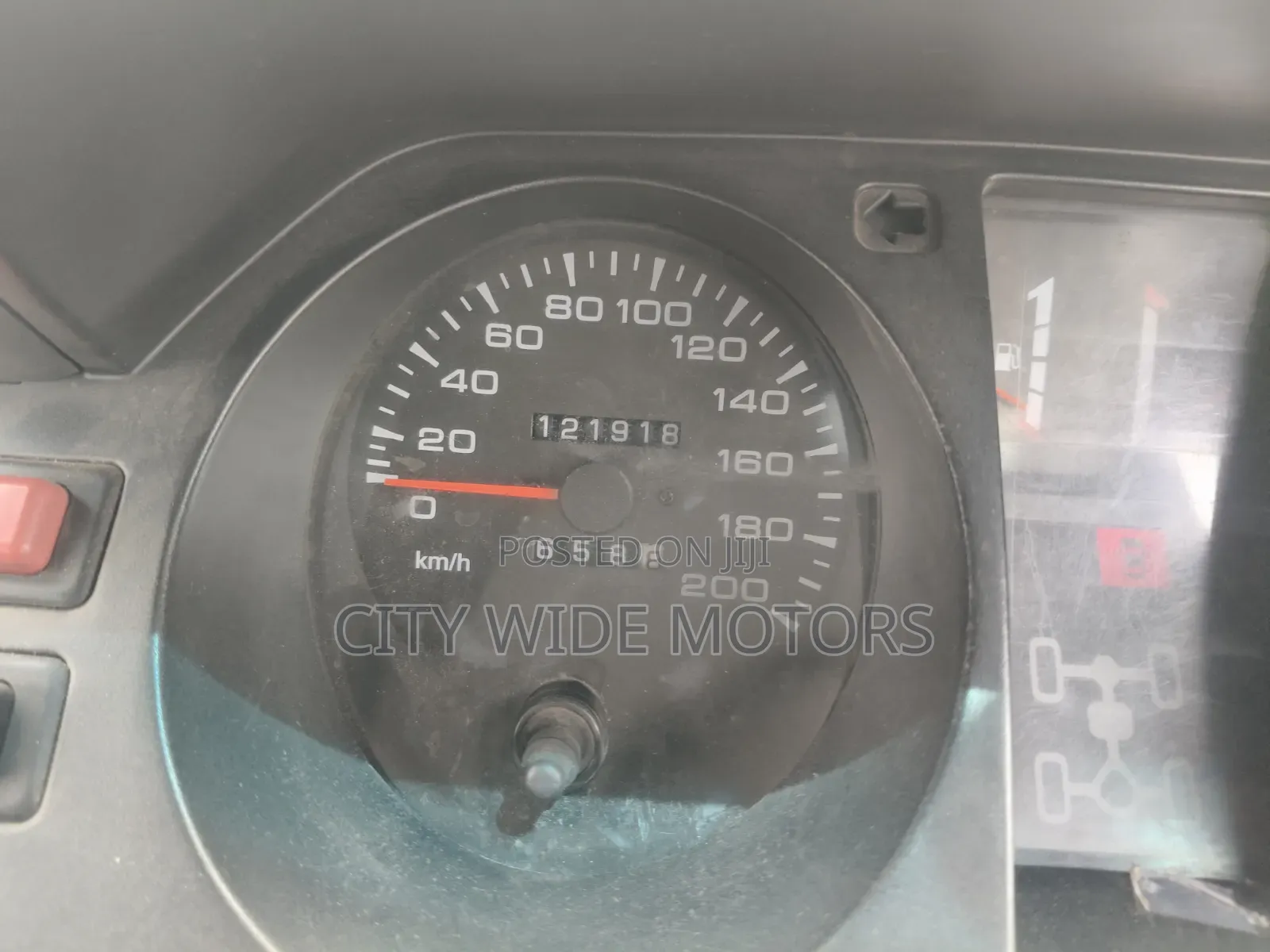 Mitsubishi Pajero 2000i IO 2005 Silver