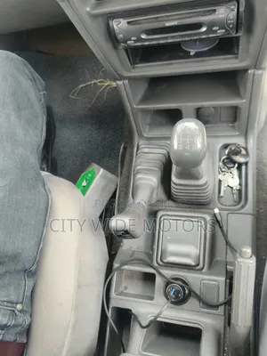 Mitsubishi Pajero 2000i IO 2005 Silver