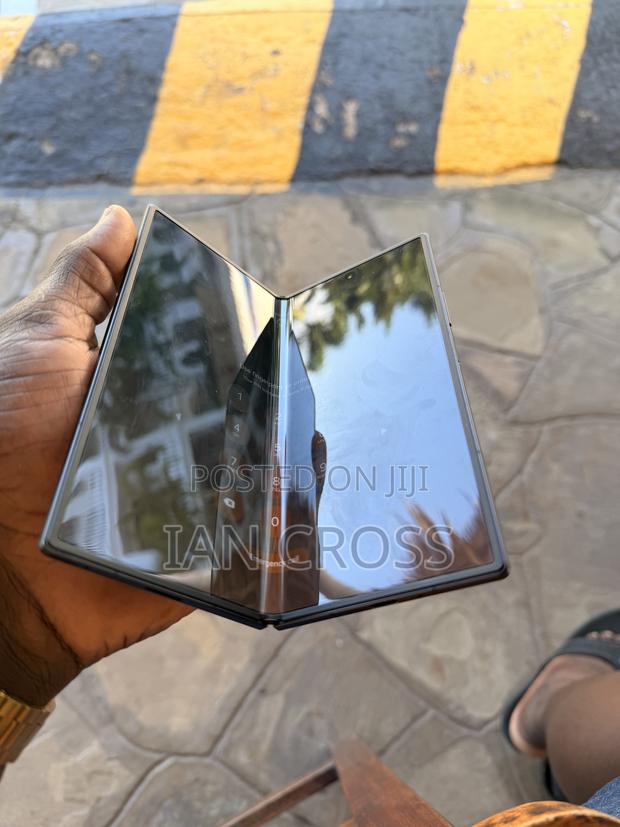 Samsung Galaxy Z Fold7 256 GB Black - thumbnail 4