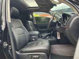 Toyota Land Cruiser 2011 Black