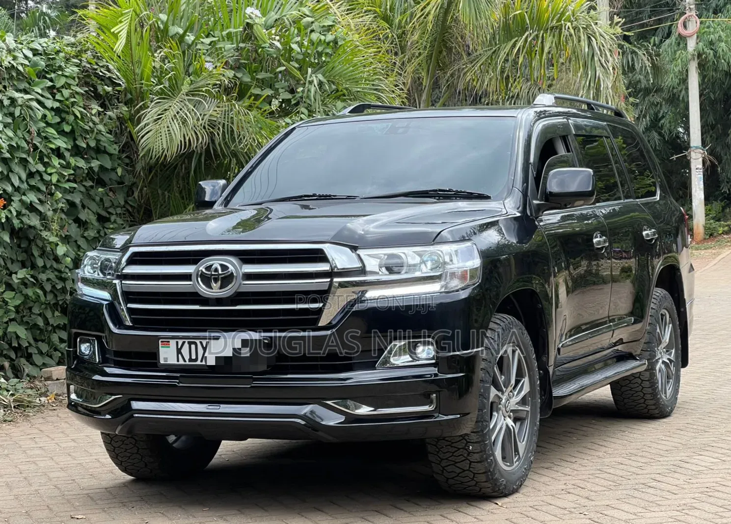 Toyota Land Cruiser 2011 Black