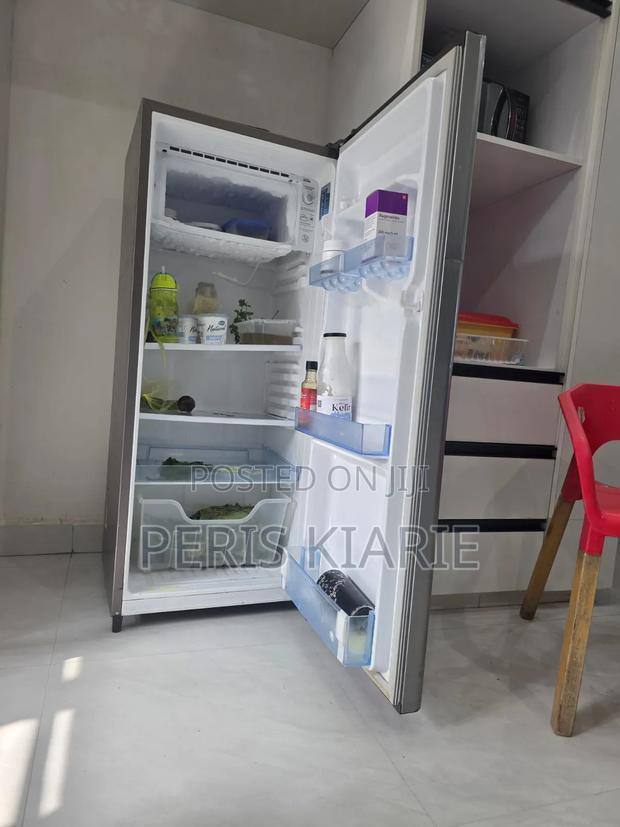 Samsung Refridgerator - thumbnail 4