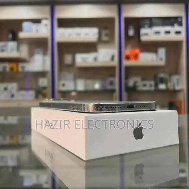 Apple iPhone 15 Pro Max 512 GB - thumbnail 4