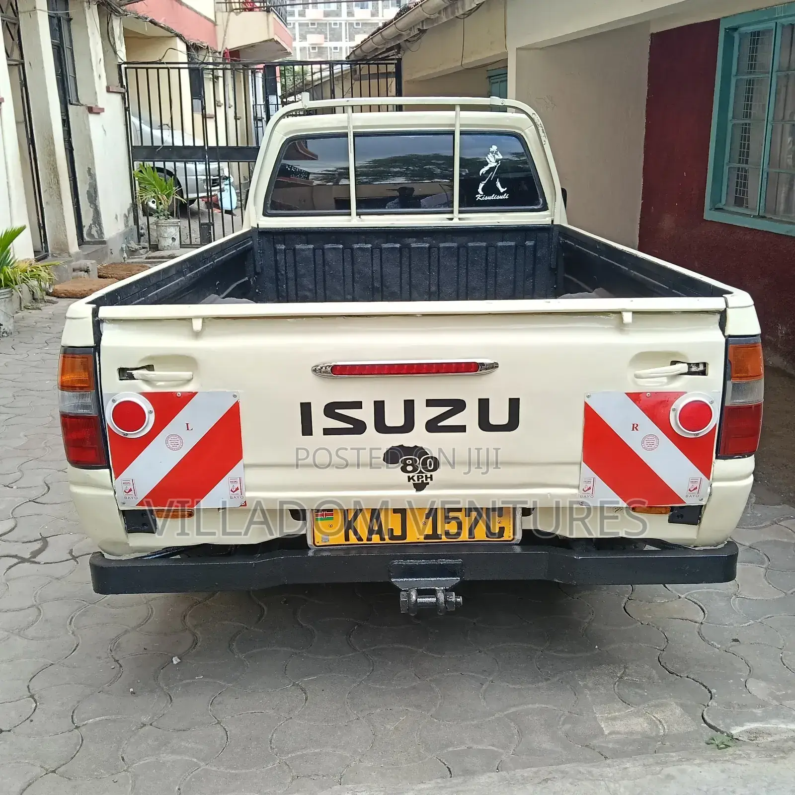 Isuzu D-MAX 2002 Beige