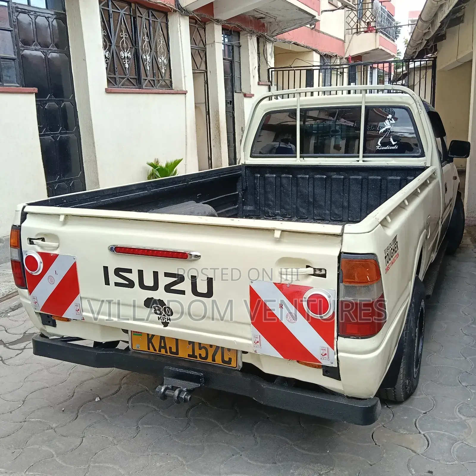 Isuzu D-MAX 2002 Beige