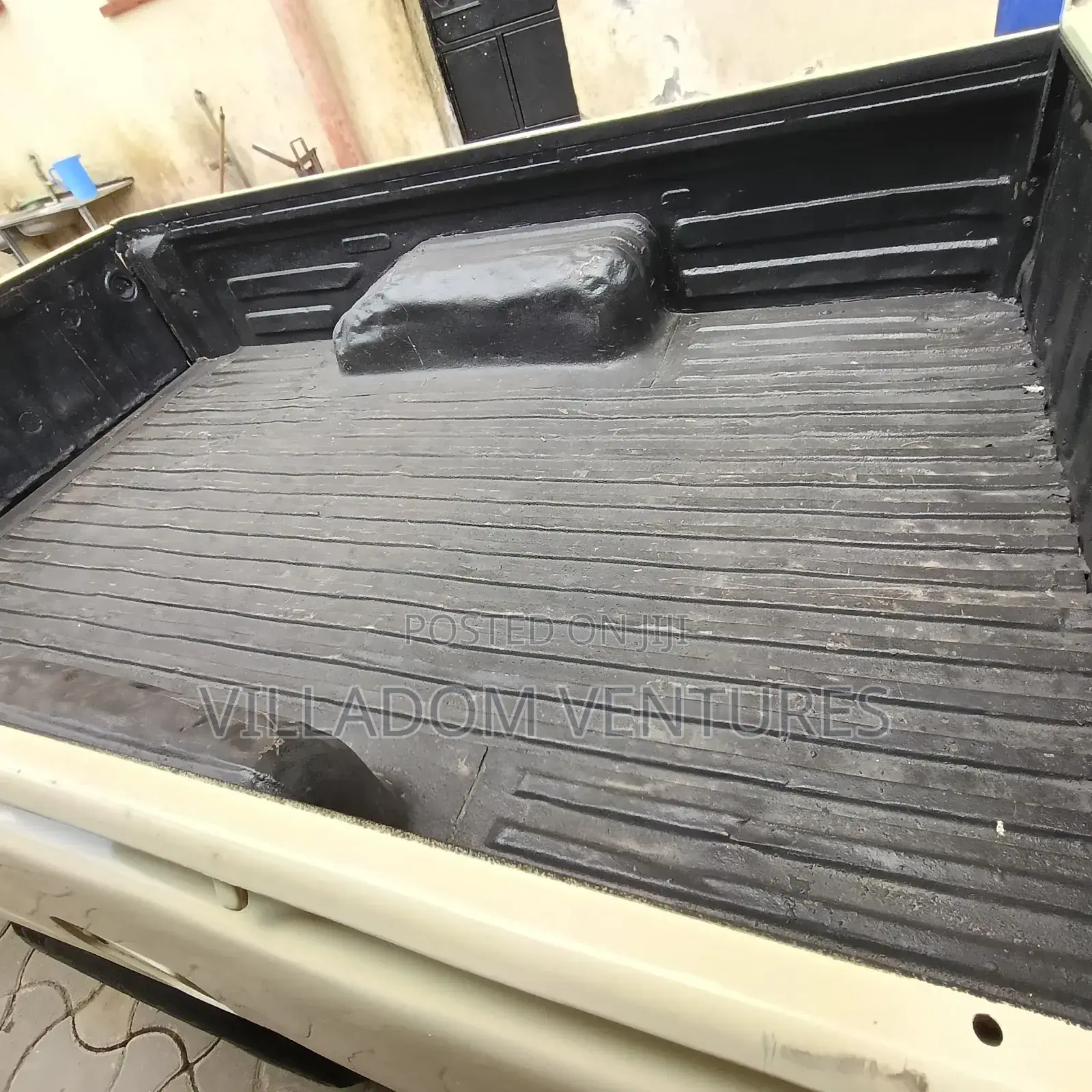 Isuzu D-MAX 2002 Beige