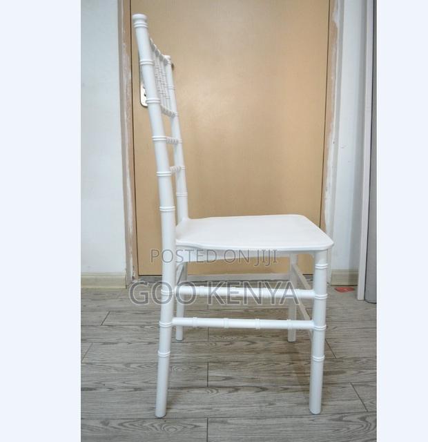 Event Chair; Modern Lightweight White Resin Chiavari Chair - thumbnail 7