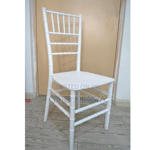 Event Chair; Modern Lightweight White Resin Chiavari Chair - thumbnail 9