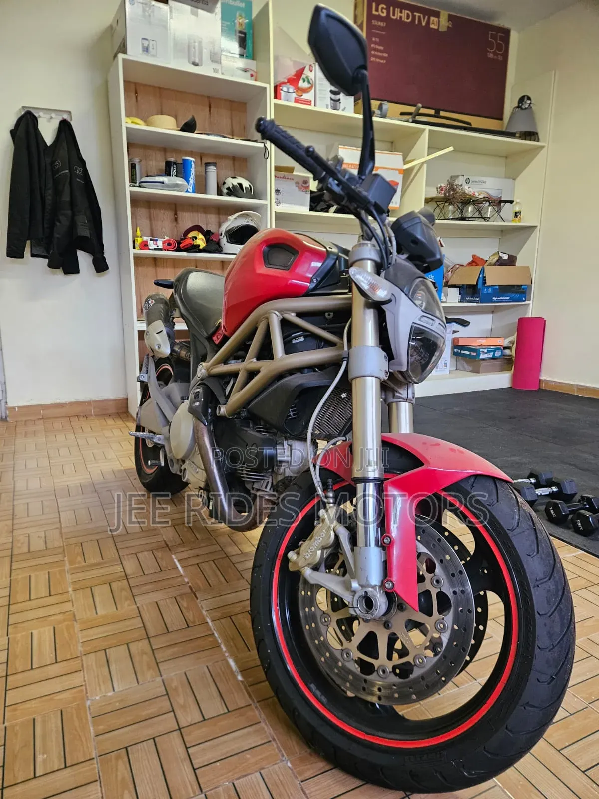 Ducati 2013 Red