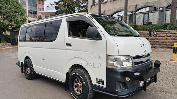 Toyota HiAce 2015 White - thumbnail 6