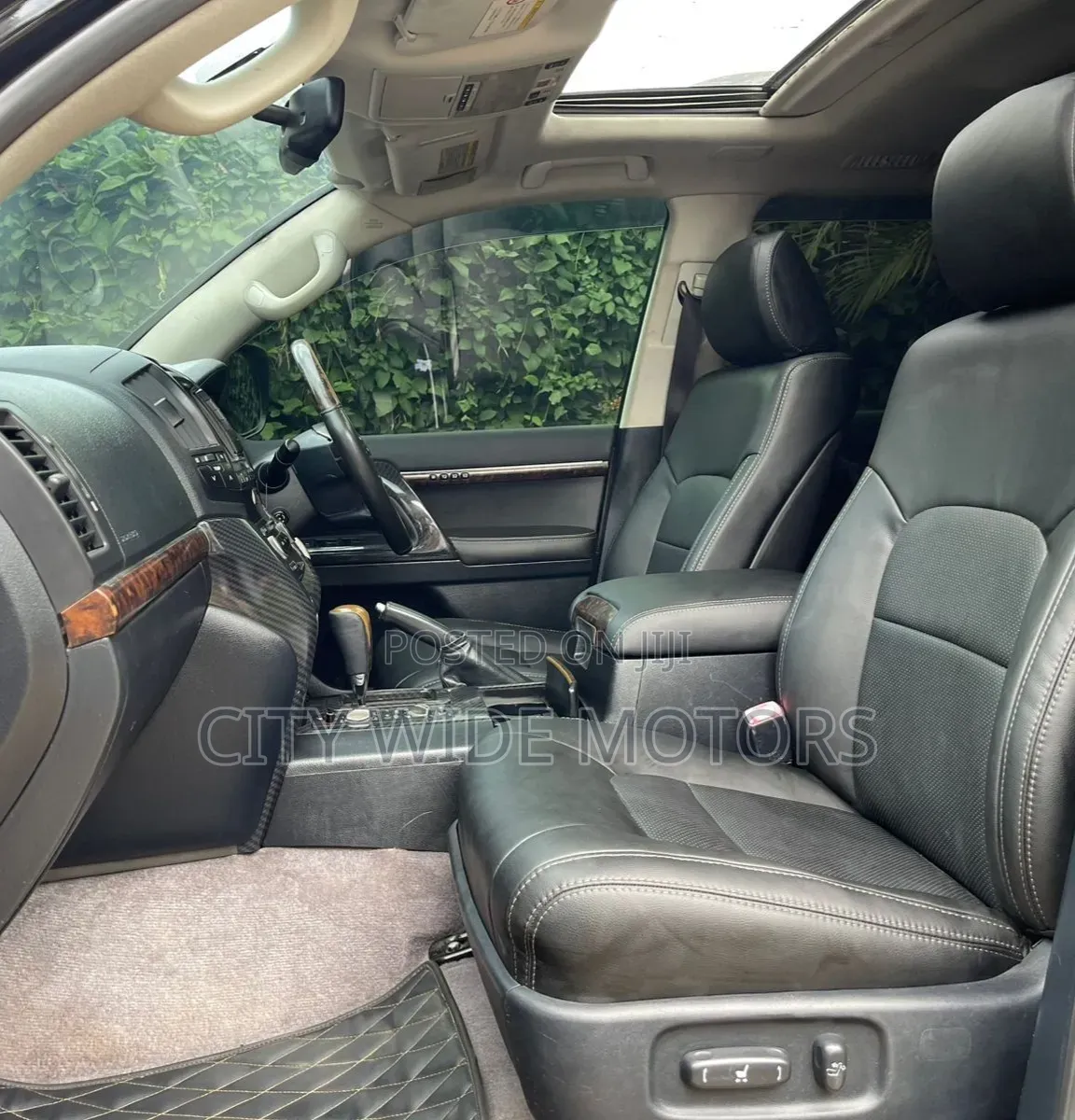 Toyota Land Cruiser 4.6 V8 ZX 2011 Black