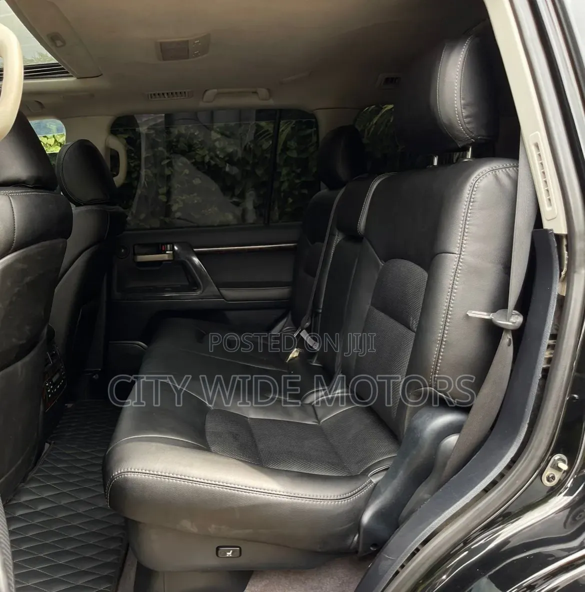 Toyota Land Cruiser 4.6 V8 ZX 2011 Black