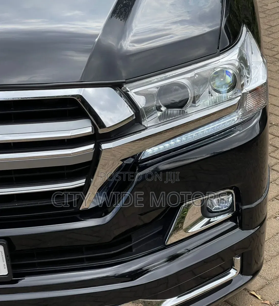 Toyota Land Cruiser 4.6 V8 ZX 2011 Black