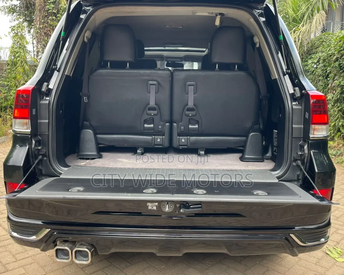 Toyota Land Cruiser 4.6 V8 ZX 2011 Black