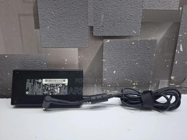 Ex Uk Hp 699935-001 19.5v 6.15a 120w Ac Power Adapter Charger