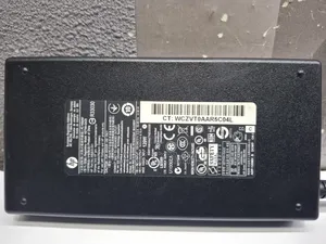 Ex Uk Hp 699935-001 19.5v 6.15a 120w Ac Power Adapter Charger