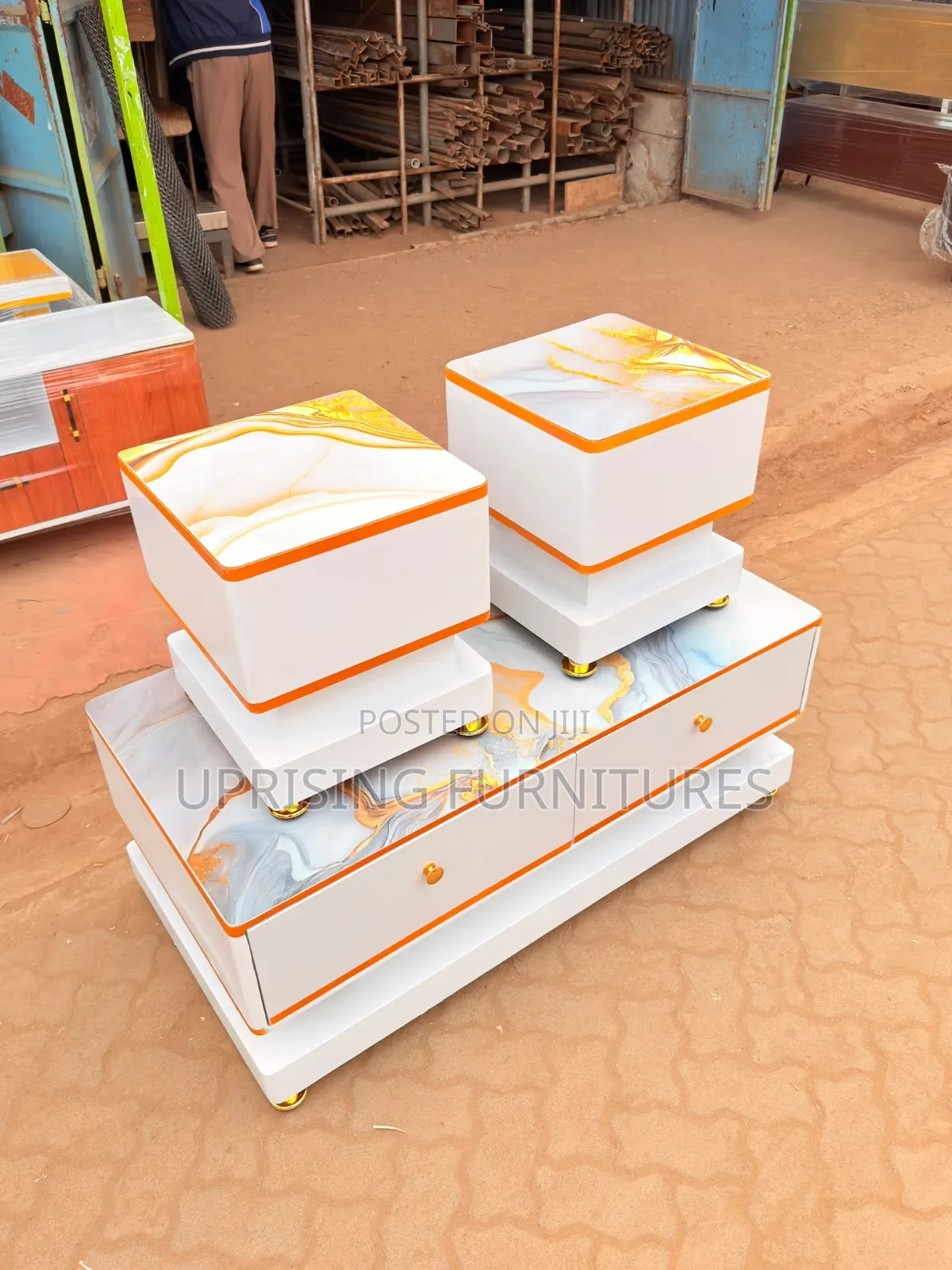 Coffee Table White Golden Box Profile + 2 Stools