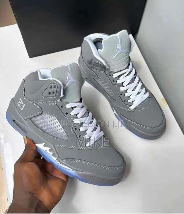 Jordan 5 Grey Shoes - thumbnail 2