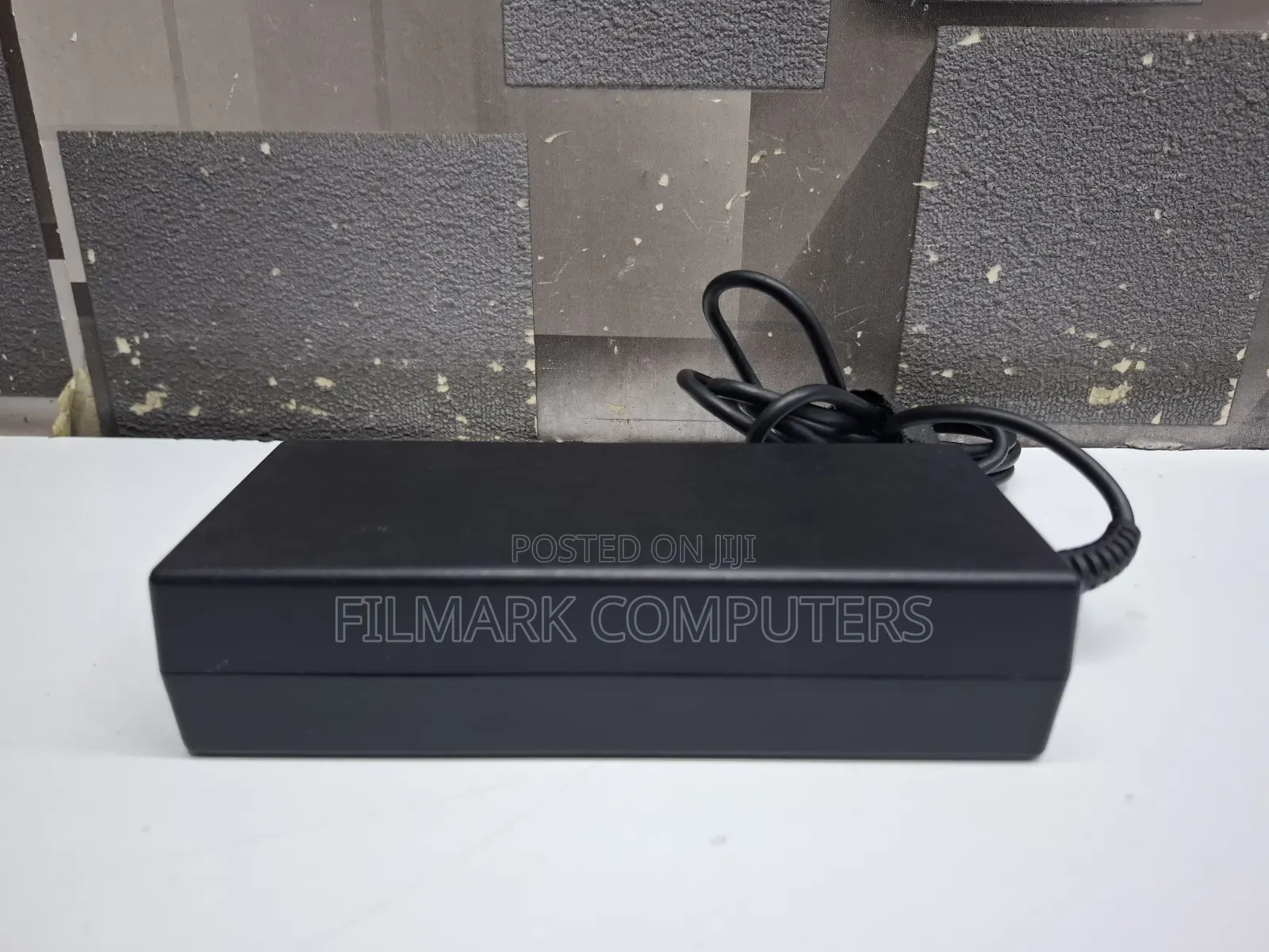 Ex Uk Hp 150w 19v 7.89a 7.4mm X 5.0mm Charger Adapter ( Hp Big Pin )